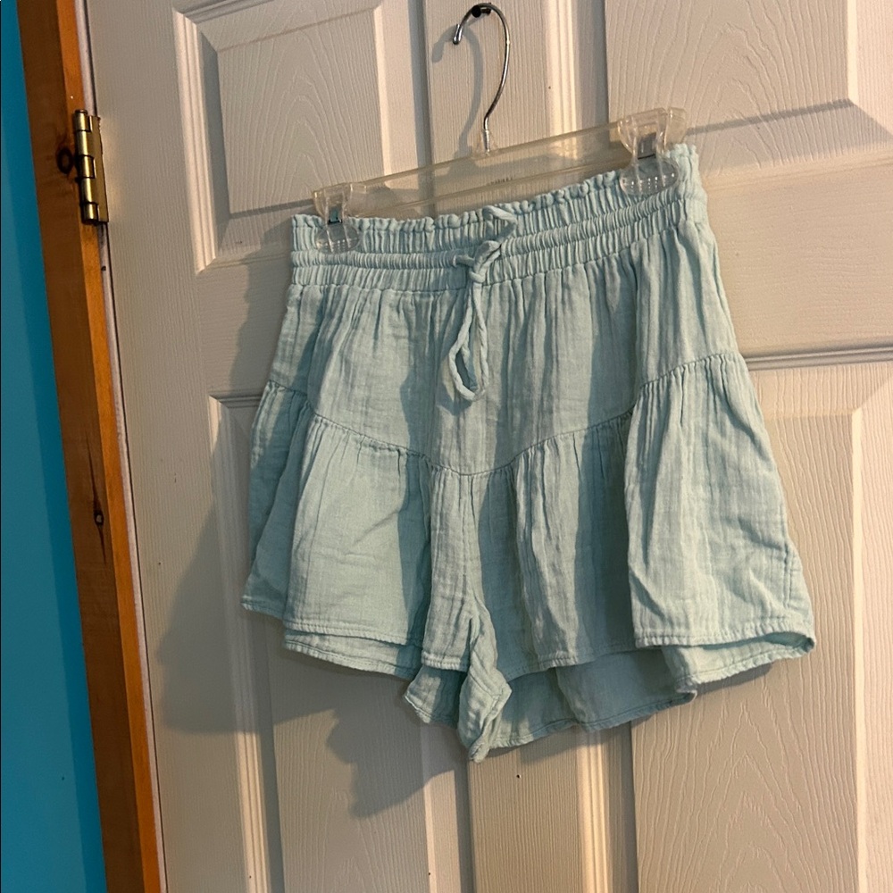 *BRAND NEW NEVER WORN* Aeropostale High Waist flowy mint green Shorts